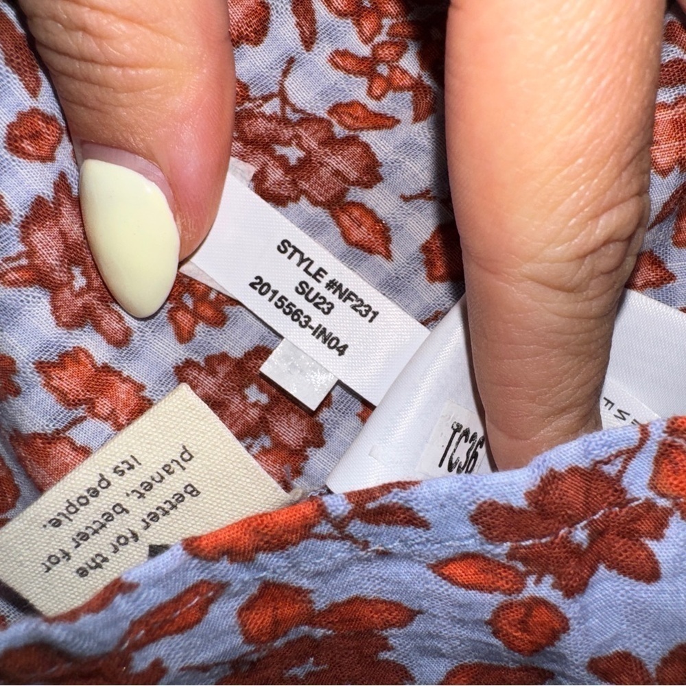 NWOT Madewell Button-Front Smocked-Back Top in Piccola Floral 8 Medium - Picture 7 of 7